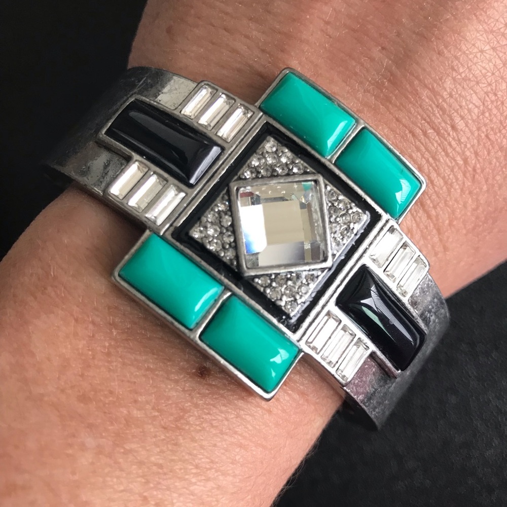 Lia Sophia “Nouvelle” cuff bracelet, new w box!